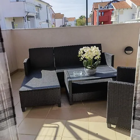 فيلة Jadranka فوديس